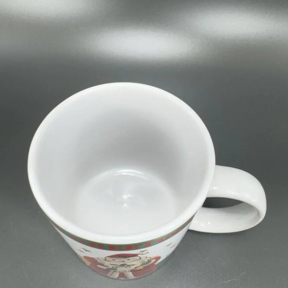 1994 Signature Housewares Santa Coffee Mug Cup Set 4 All Different Mugs Cups VTG
